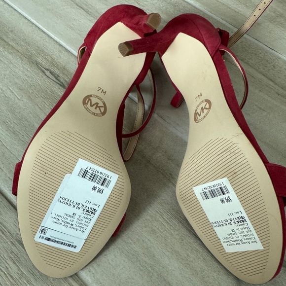 Michael Kors heals - Picture 4 of 4